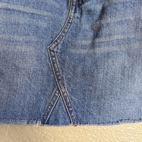 Madewell Rigid denim mini skirt in Lakeline wash size 32 - Picture 4 of 4